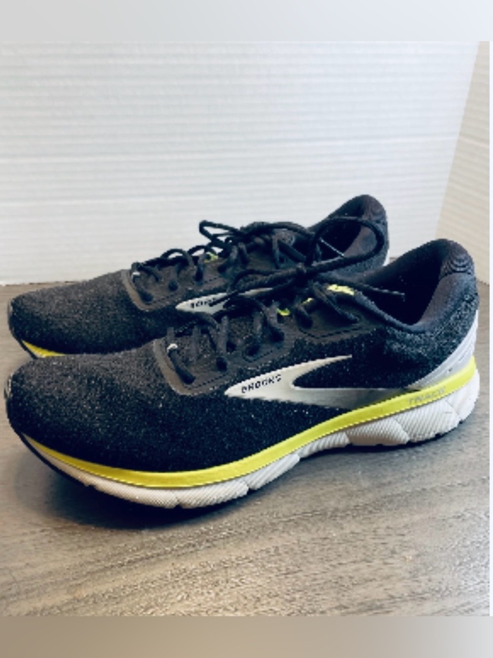 Brooks Trace 1 Black Volt Silver Running Sneakers Shoes-Mens 12 B Medium
